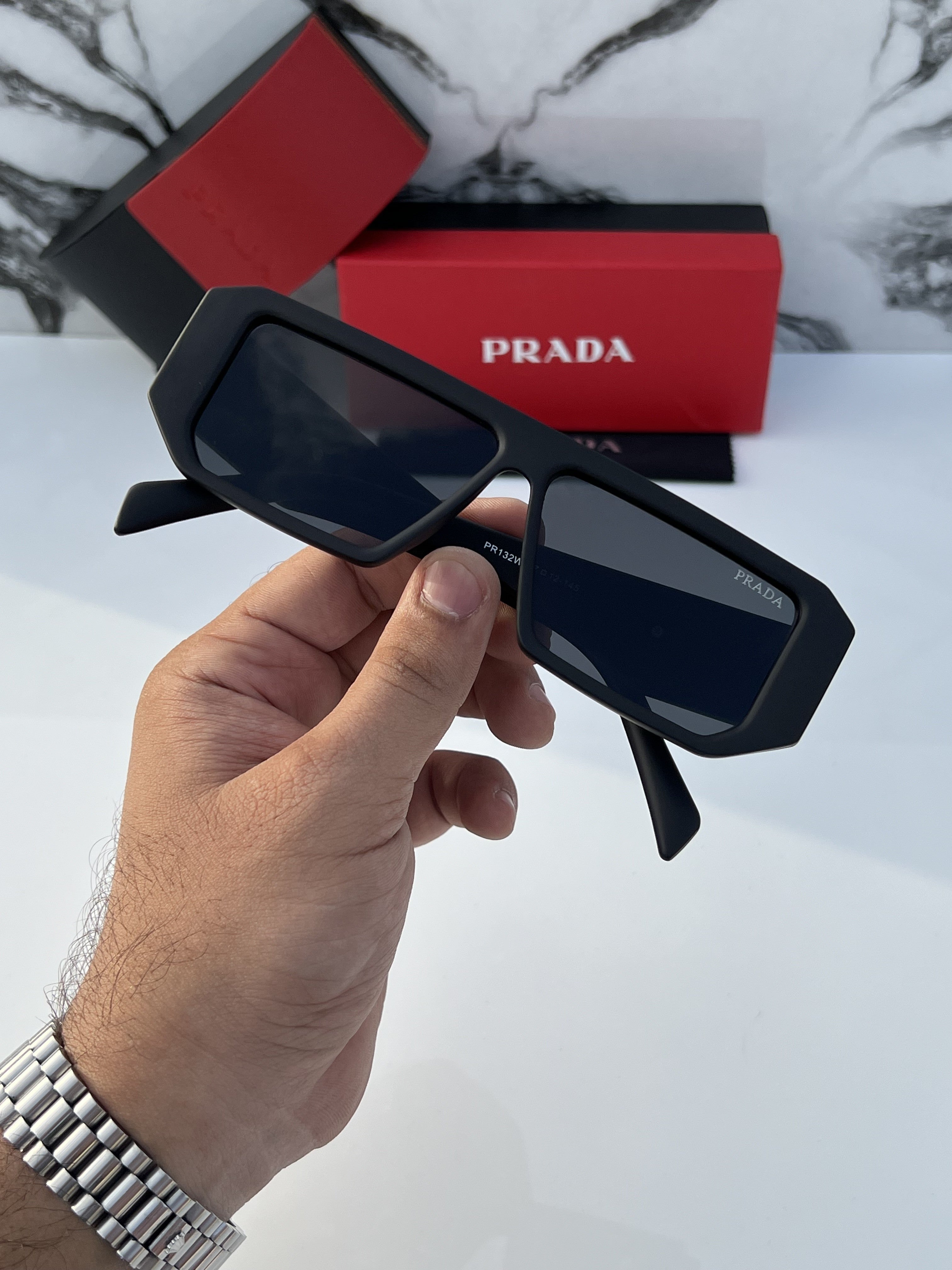 PR_ADA 82 Matt black *