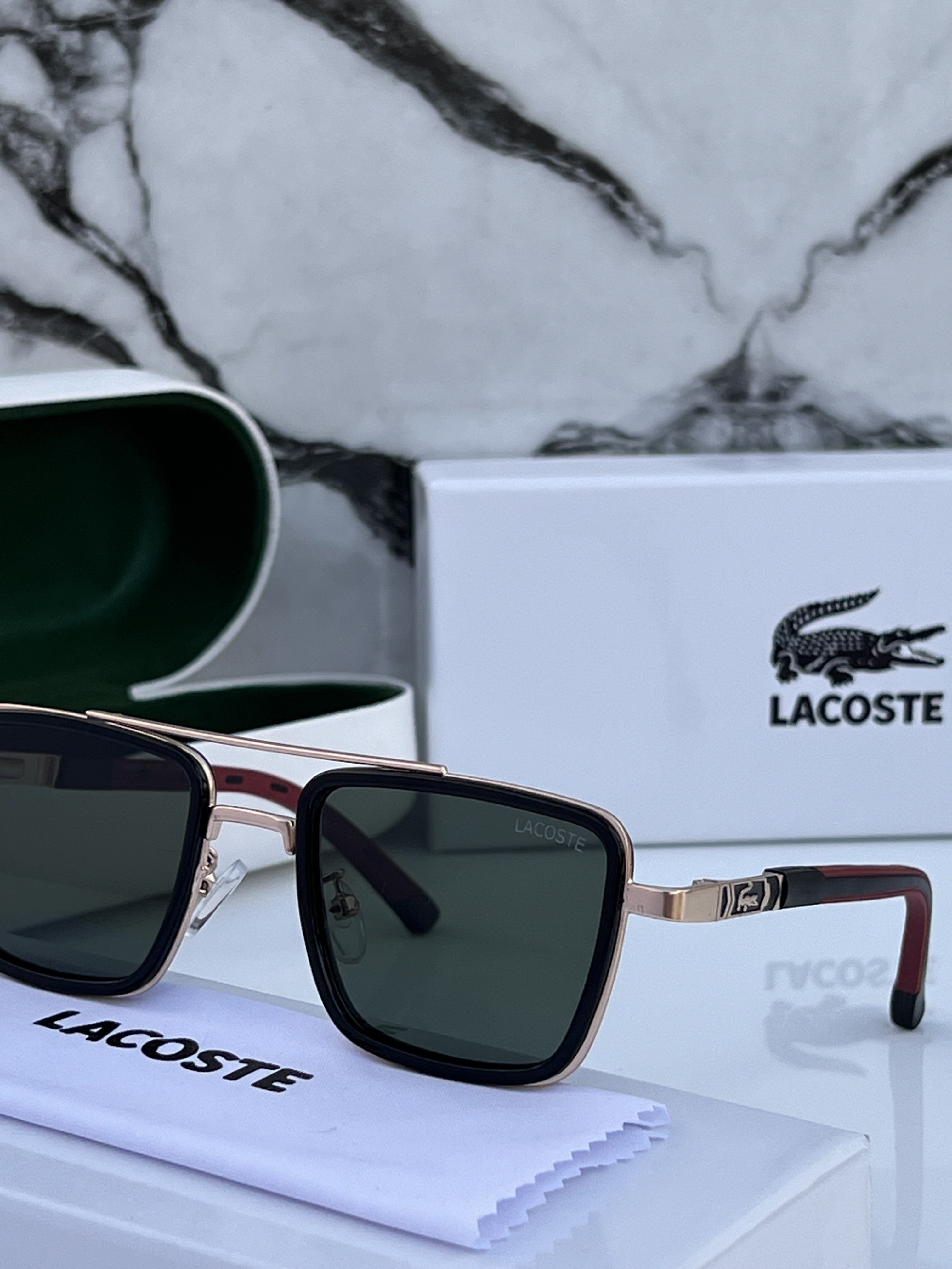 La_co_ste _78926_gold_green