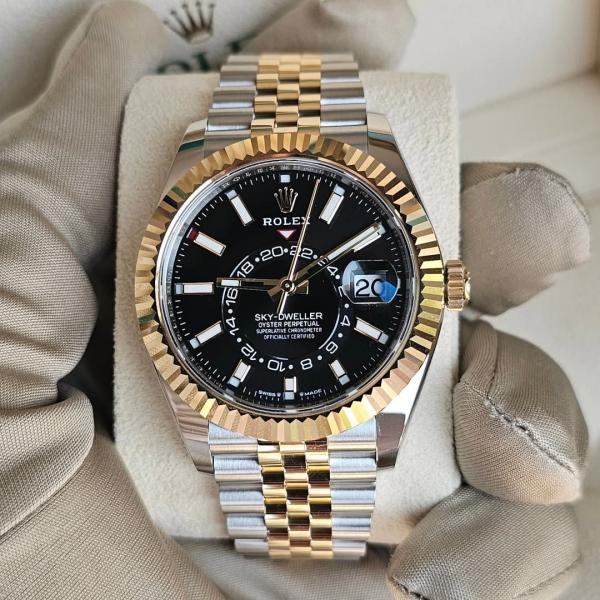 luxury Watch Oyster perpetual Sky Dweller