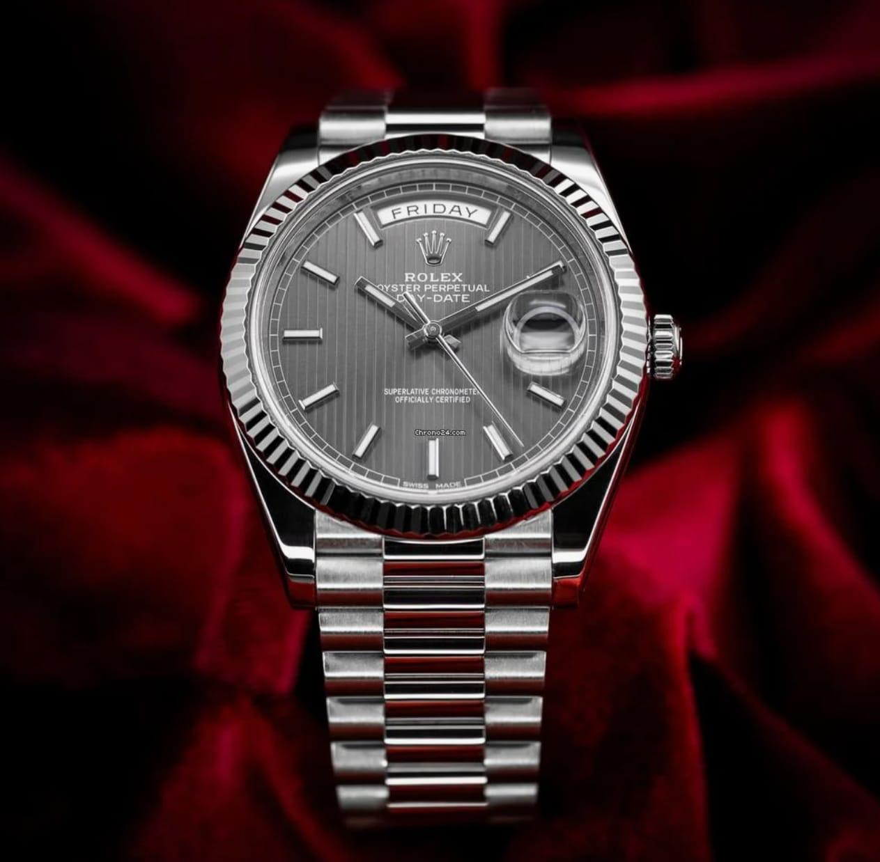 luxury Watch day date silver grey