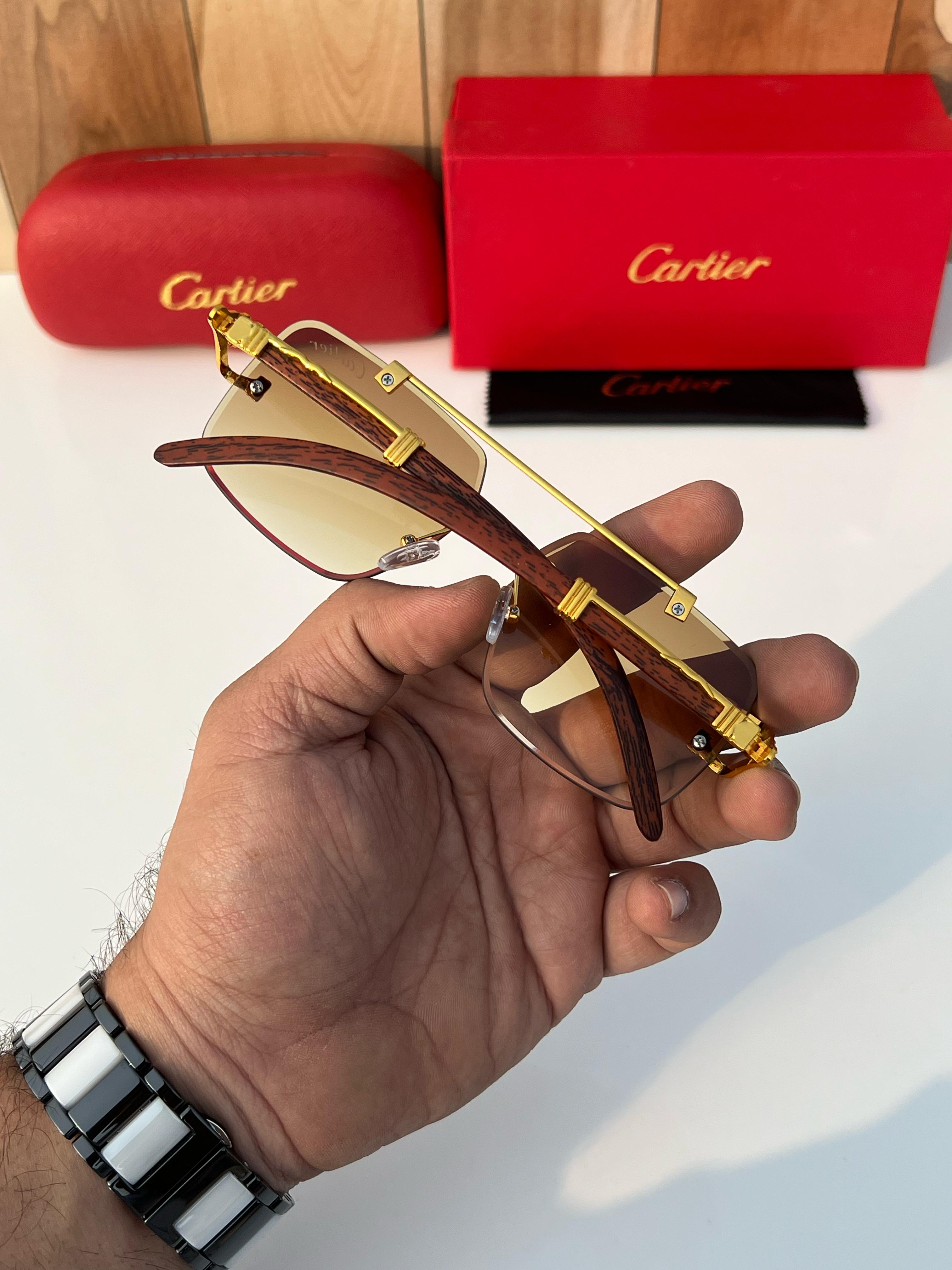 Car_tier 9063 golden brown