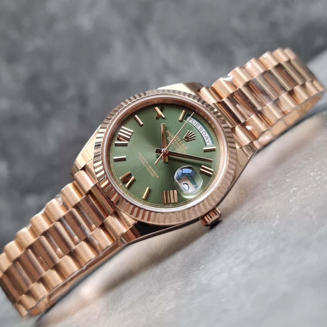 luxury Watch day date green dial