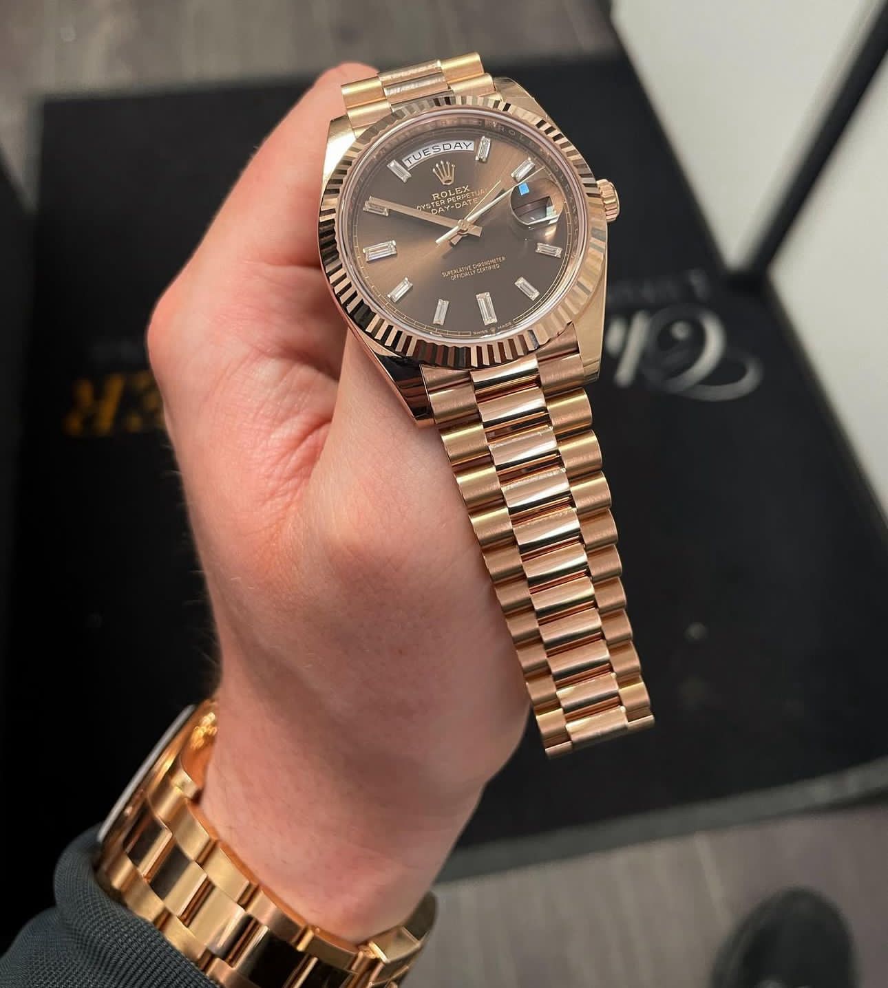 luxury Watch day date chocolate dial good quality